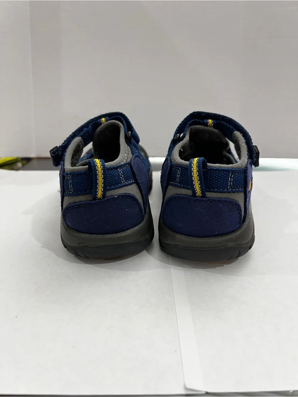 Keen Hiking water Sandal Shoes Newport H2 Navy Blue Closed-Toe Sport Size 11 T